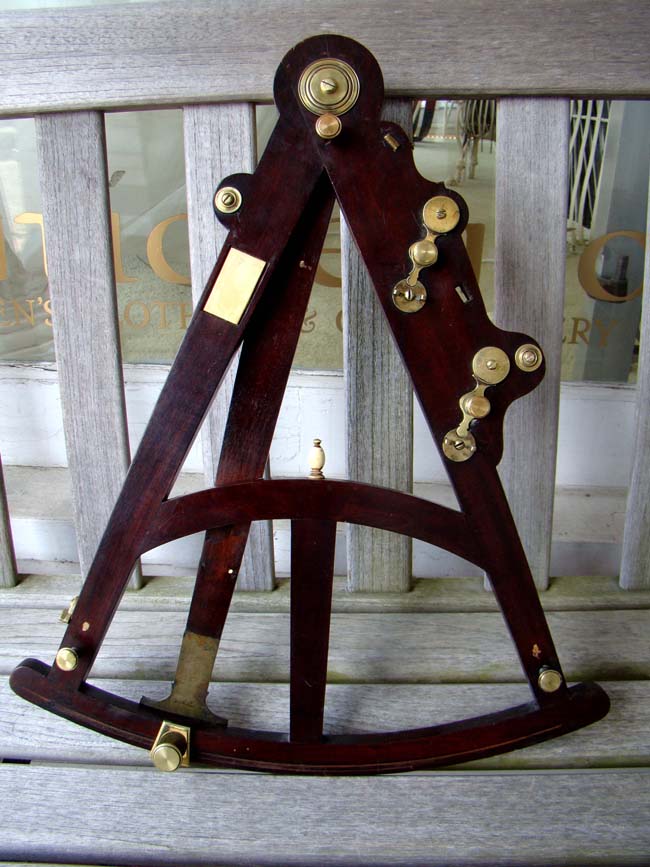 An exremely fine and rare Mahogany framed Mariner's Octant dated June 23, 1777 — image 4